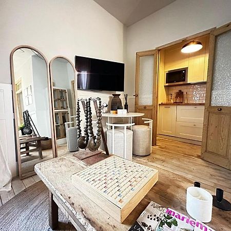 Boutique Embajadores Apartment Madrid Bagian luar foto