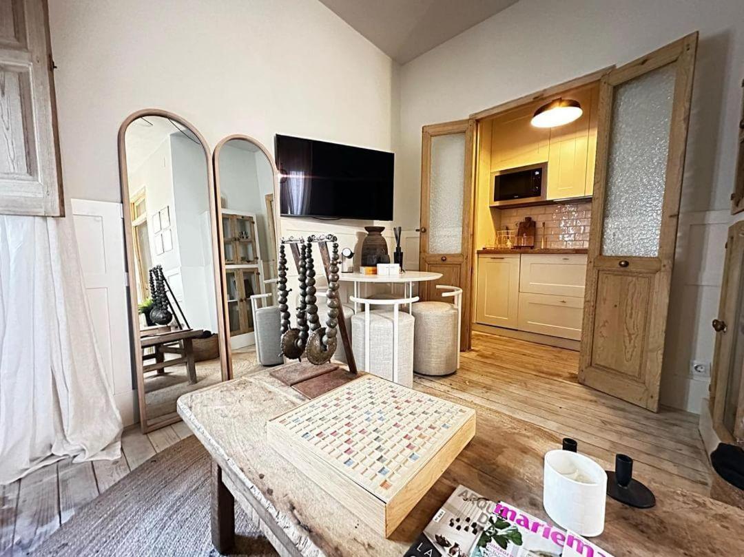 Boutique Embajadores Apartment Madrid Bagian luar foto