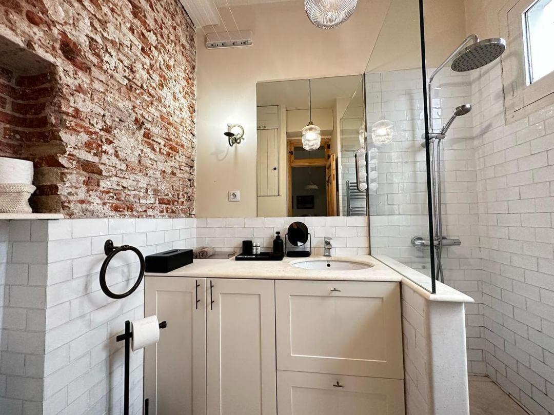 Boutique Embajadores Apartment Madrid Bagian luar foto